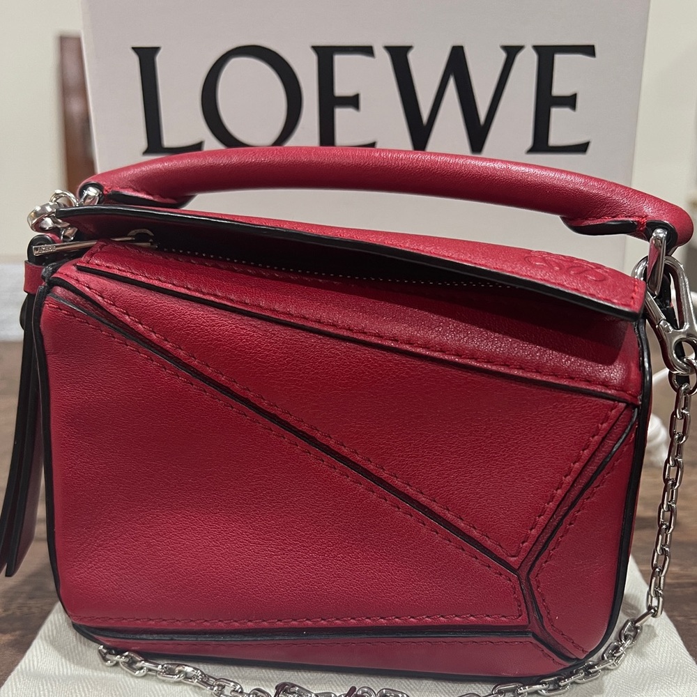 Authentic Loewe Puzzle nano leather shoulder bag Red